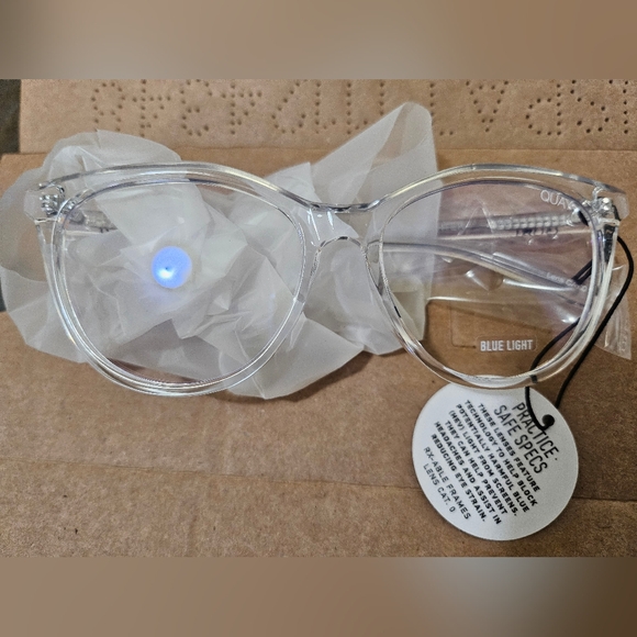 Quay Australia All Nighter Clear/Clear Glasses NWT Authentic - Picture 7 of 7